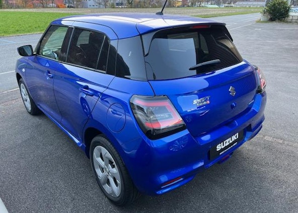 Vehicle image 6 Vehicle image 6