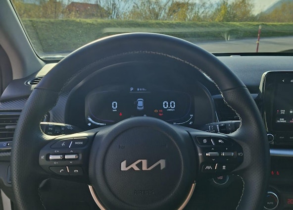 Vehicle image 10 Vehicle image 10