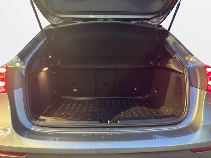 Vehicle image MERCEDES-BENZ A 180