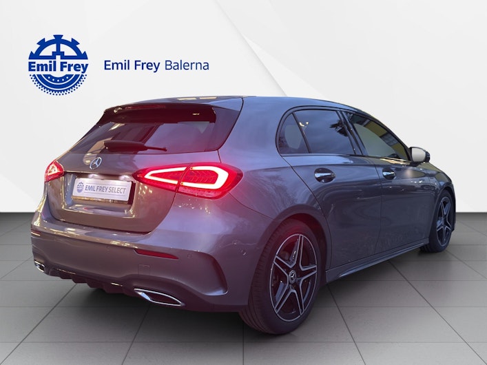 Vehicle image MERCEDES-BENZ A 180