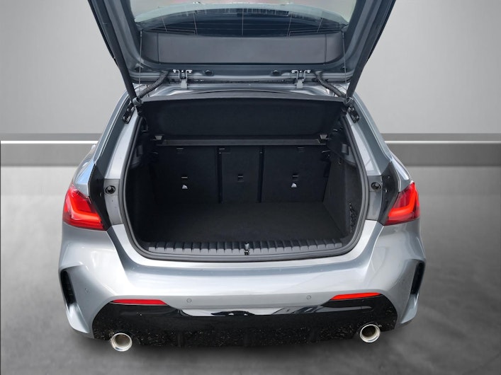 Vehicle image BMW 1 SERIES