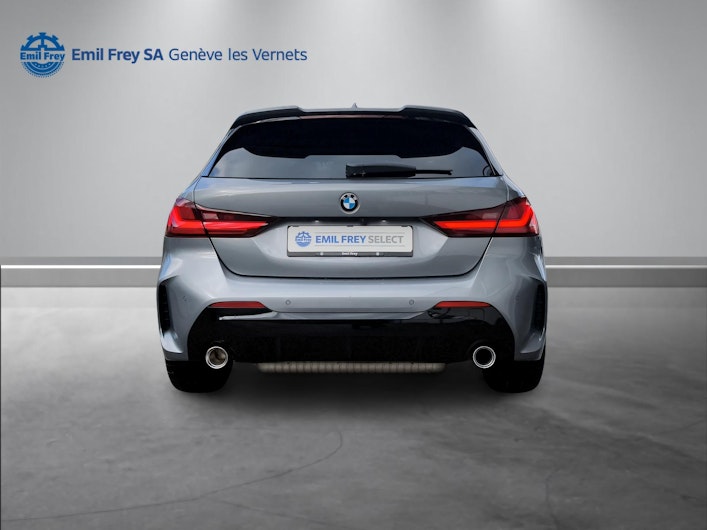 Vehicle image BMW 1 SERIES