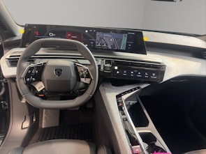 Vehicle image PEUGEOT 3008 1.2 Hybrid Allure Premium