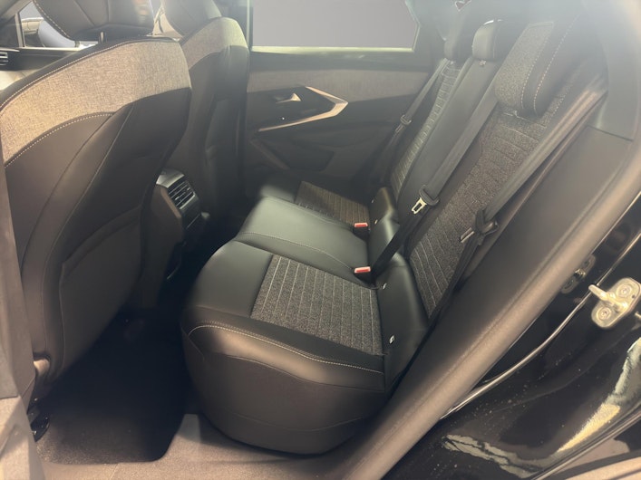 Vehicle image PEUGEOT 3008