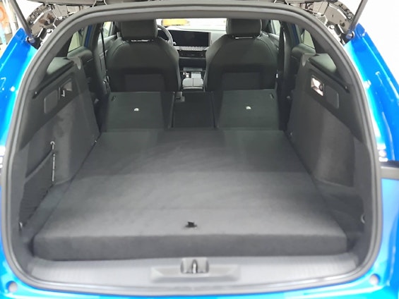 Vehicle image 12 Vehicle image 12