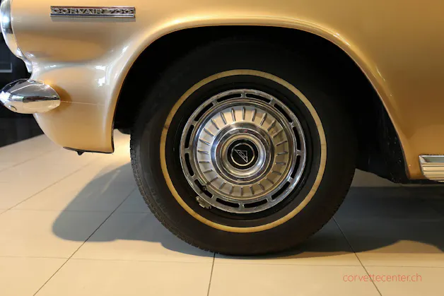 Chevrolet Corvair 700 Deluxe Veteran