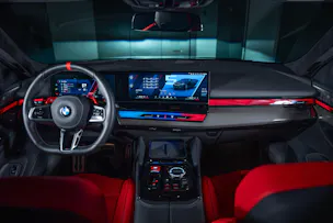 BMW M5 xDrive