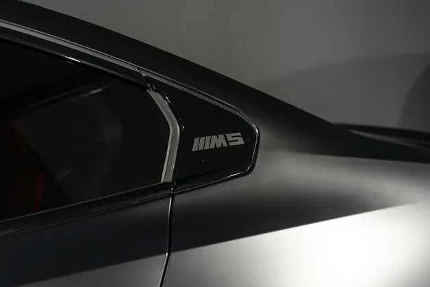 BMW M5 xDrive