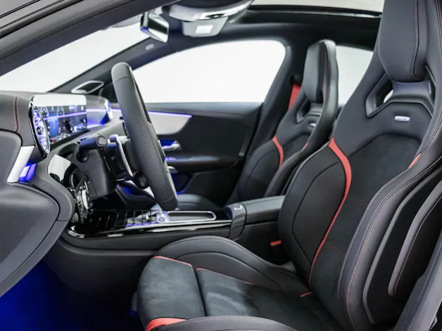 Mercedes-Benz CLA 35 AMG 4MATIC Coupé