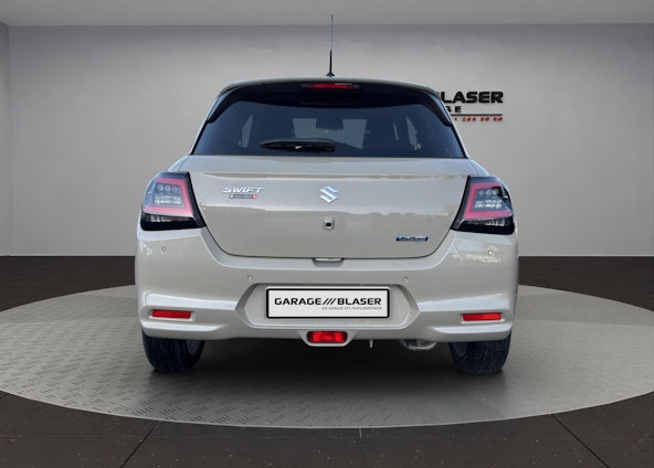 Vehicle image 3 Vehicle image 3