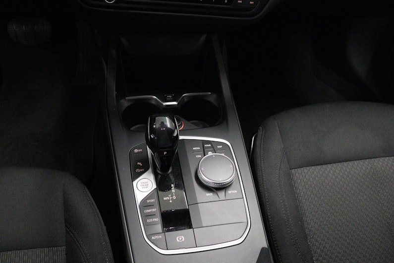 Vehicle image BMW 1 SERIES