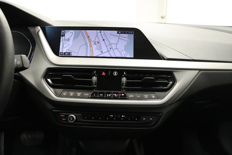 Vehicle image BMW 1 SERIES