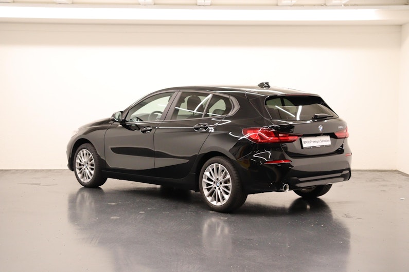 Vehicle image BMW 1 SERIES