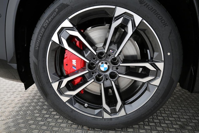 Vehicle image BMW X1