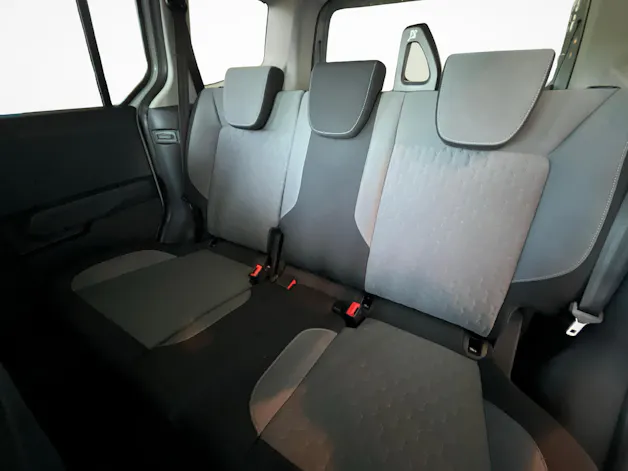 Ford Tourneo Courier 1.0 EcoBoost Titanium