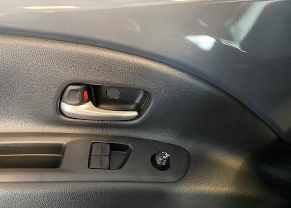 Vehicle image 15 Vehicle image 15