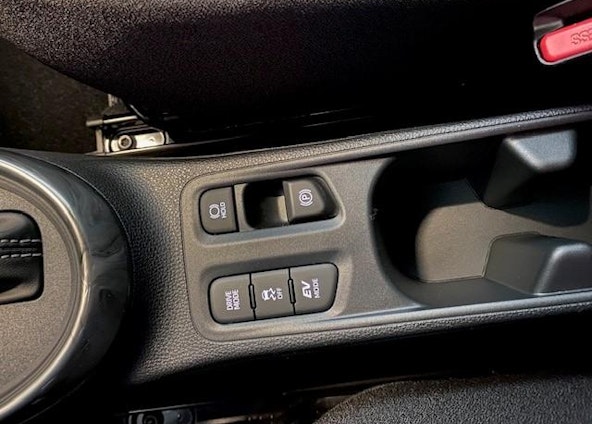 Vehicle image 17 Vehicle image 17