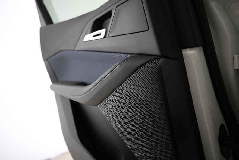 Vehicle image BMW 2 SERIES