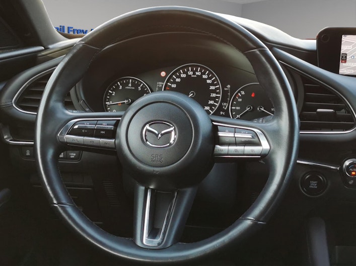 Vehicle image MAZDA 3