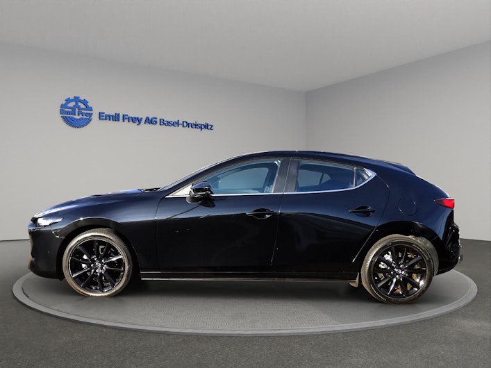 Vehicle image MAZDA 3