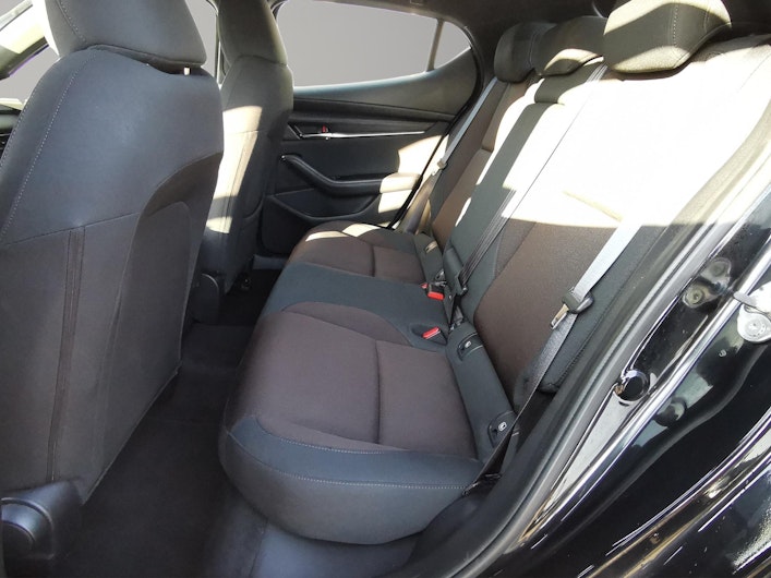 Vehicle image MAZDA 3