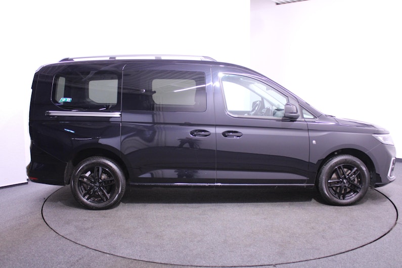Vehicle image FORD TOURNEO CONNECT