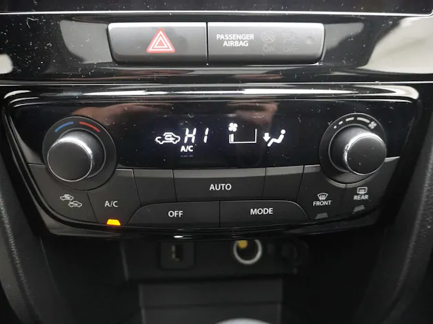 Suzuki Vitara 1.4 T Compact Top Hybrid 4x4