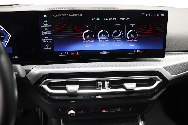 Vehicle image BMW 3 SERIES