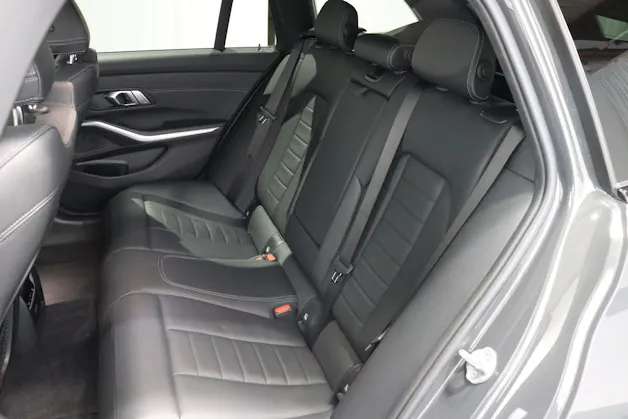 BMW 330e xDrive SAG Touring