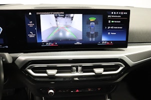 Vehicle image BMW 330e xDrive SAG Touring