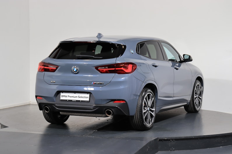 Vehicle image BMW X2