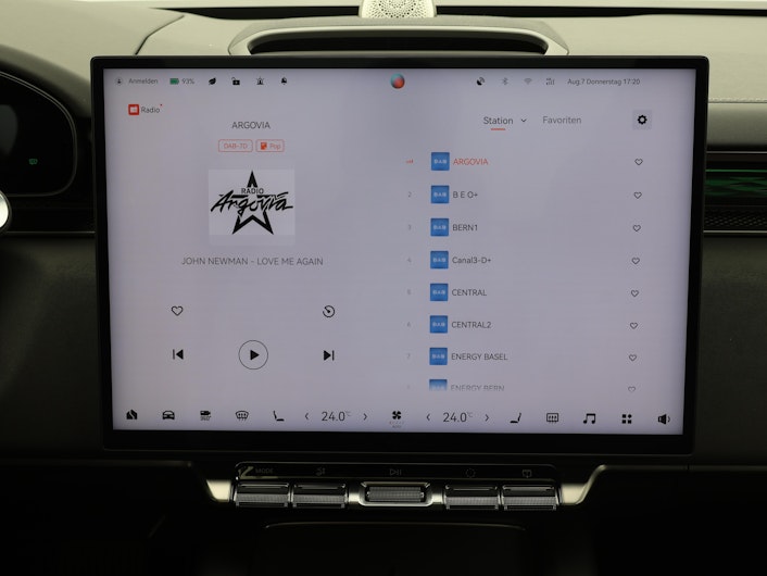 Vehicle image ZEEKR X