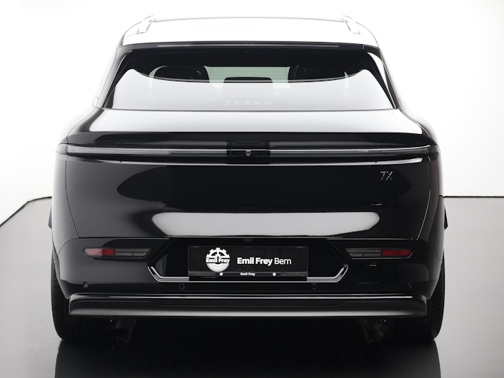 Vehicle image ZEEKR X