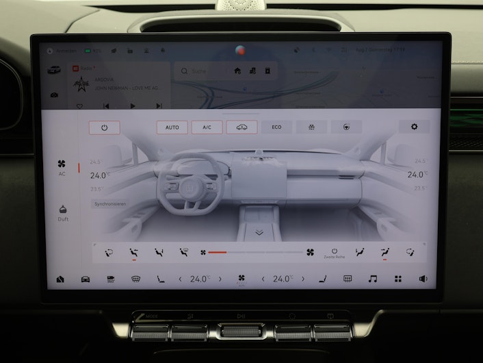 Vehicle image ZEEKR X