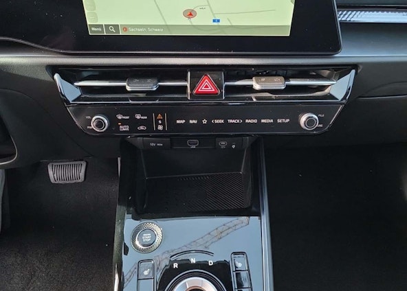 Vehicle image 12 Vehicle image 12