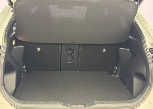 Vehicle image 10 Vehicle image 10