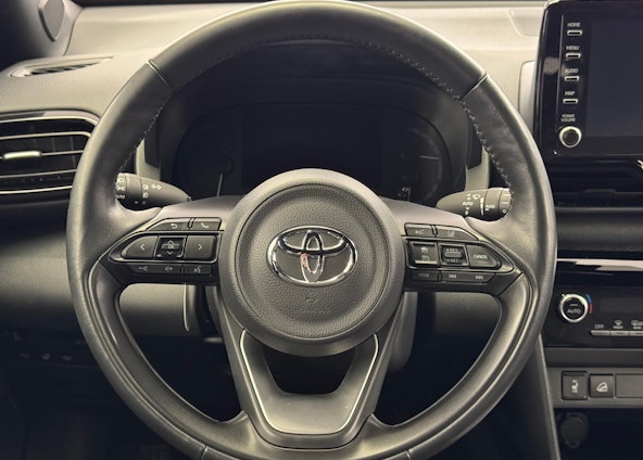 Vehicle image 12 Vehicle image 12