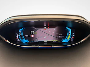 https://vehicle.imgix.net/4081868/c5642cc7-8236-4549-a0ff-61ee17f699a7.jpg