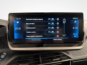 Fahrzeugbild PEUGEOT 2008 1.2 PureTech 155 GT