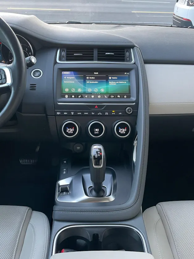 Jaguar E-Pace 2.0 T 200 S AWD