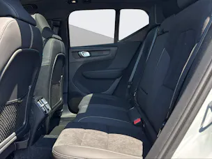 Volvo XC40 2.0 B4 MH Black Edition