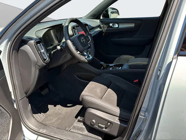 Volvo XC40 2.0 B4 MH Black Edition