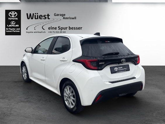 Vehicle image 2 Vehicle image 2