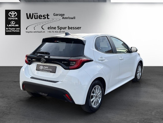 Vehicle image 4 Vehicle image 4