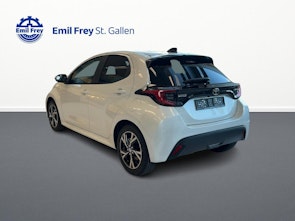 Vehicle image TOYOTA Yaris 1.5 VVT-i HSD Trend