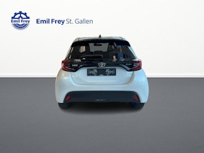 Vehicle image TOYOTA Yaris 1.5 VVT-i HSD Trend