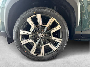 Fahrzeugbild TOYOTA Yaris Cross 1.5 VVT-i HSD Premium AWD-i