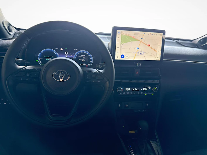 Fahrzeugbild TOYOTA YARIS CROSS
