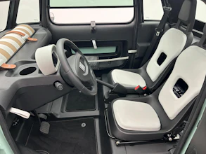 https://vehicle.imgix.net/4082155/506cb1b4-4cdd-47ea-bdb8-64373eb4fe00.jpeg