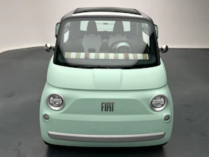 https://vehicle.imgix.net/4082155/5f3d5ad4-9987-465a-881c-33a7a18a49be.jpeg